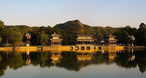 V社新作《Neon Prime》细节曝光：地图巨大完全可破坏